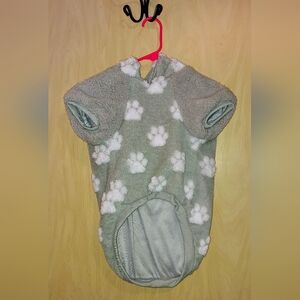 Koolaburra by UGG Koola Maggie Paw Dog Coat Size Large BRAND NEWKoolaburra by UG